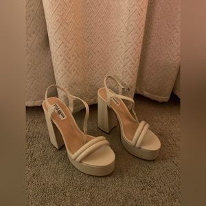 Steve Madden Platform Heels Nude Color Size 8M